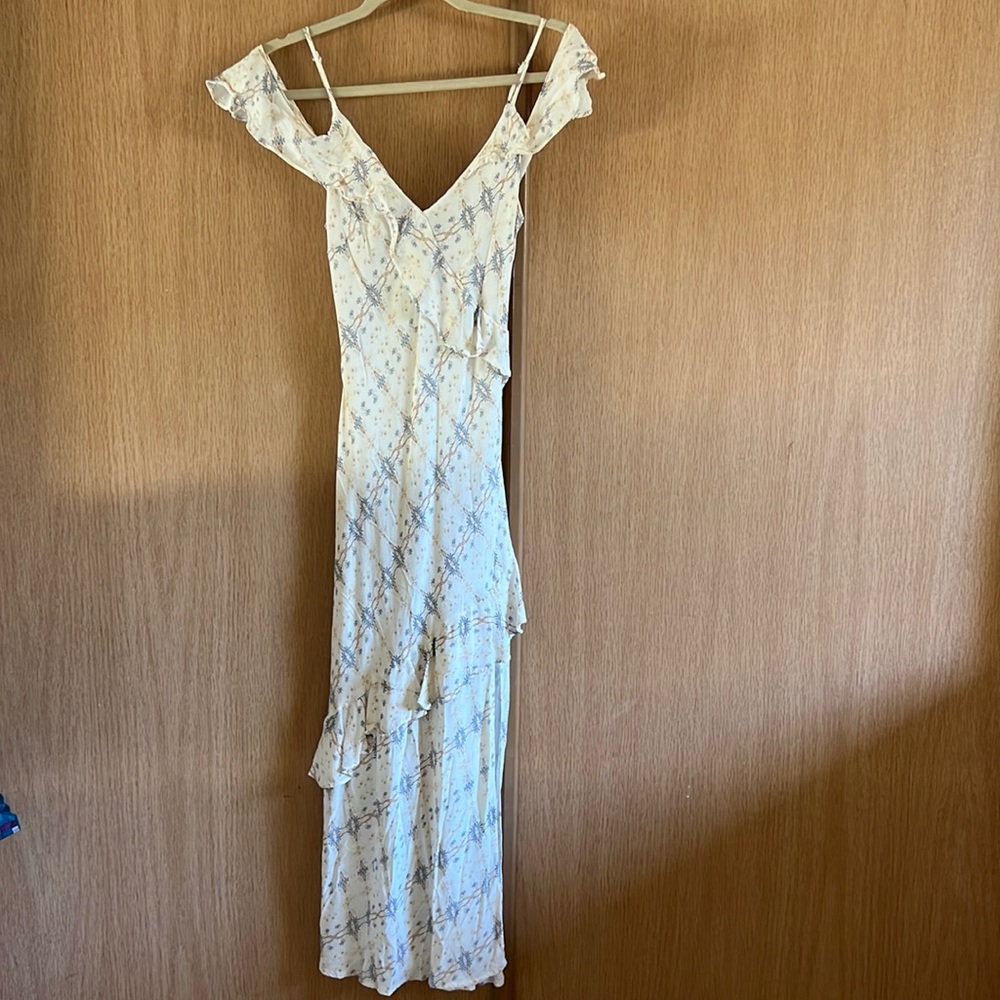 ASTR Ruffled Dress - Picture 3 of 9